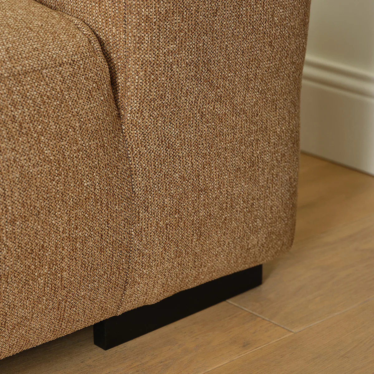 Gerades 4-Sitzer-Sofa aus hellbraun meliertem Strukturstoff - Image 6