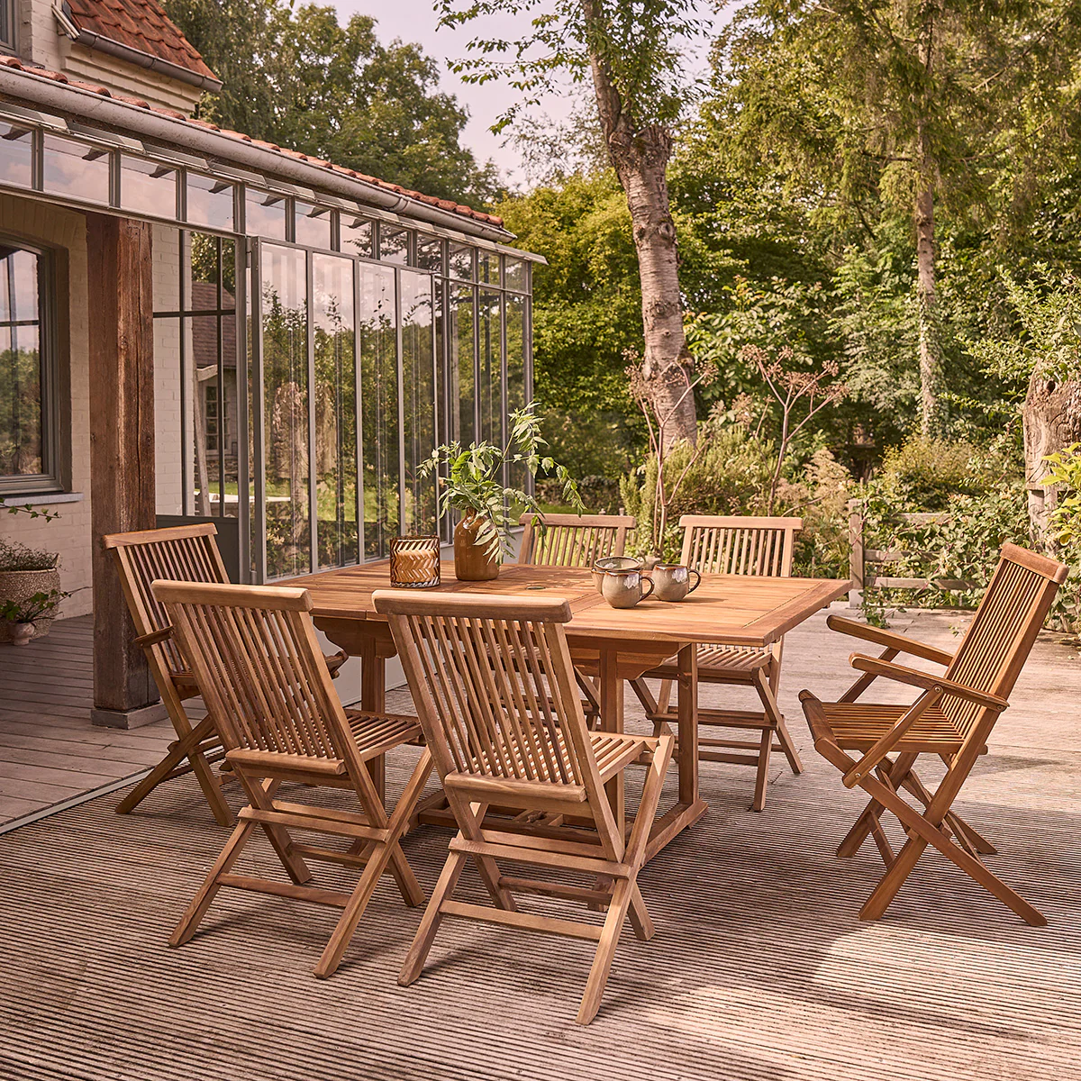 Ausziehbare Gartenmöbel aus geöltem Teakholz für 6/8 Pers.
