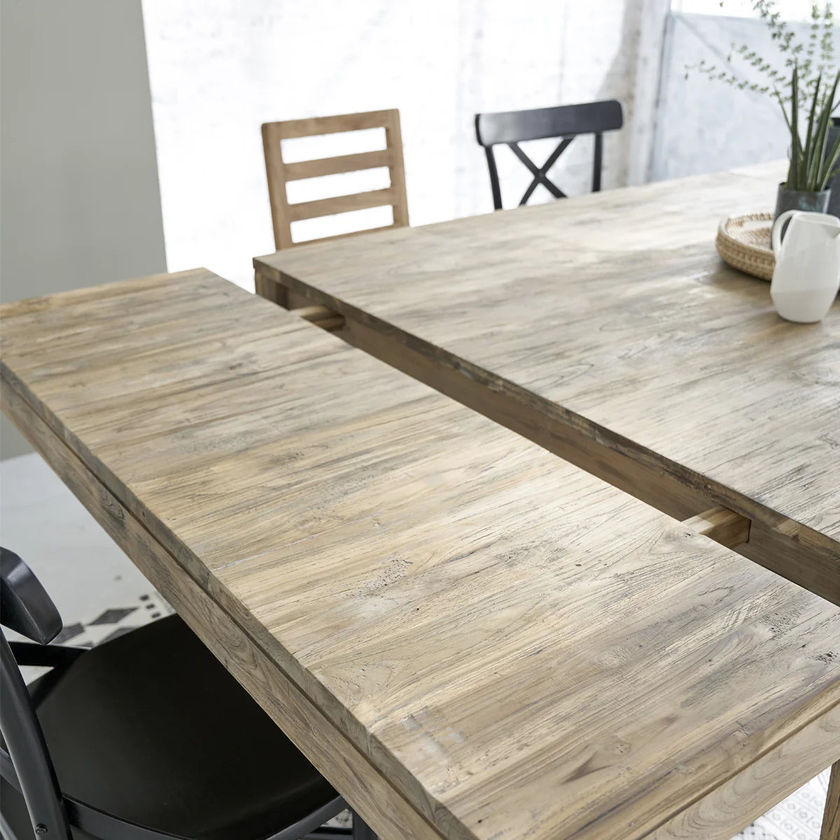 Tisch aus massivem recyceltem Teakholz ausziehbar 12 pers. - Image 4