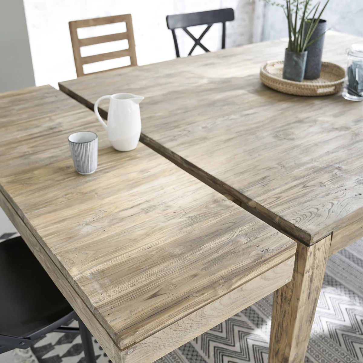 Tisch aus massivem recyceltem Teakholz ausziehbar 12 pers. - Image 5