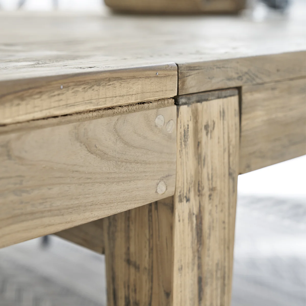 Tisch aus massivem recyceltem Teakholz ausziehbar 12 pers. - Image 6