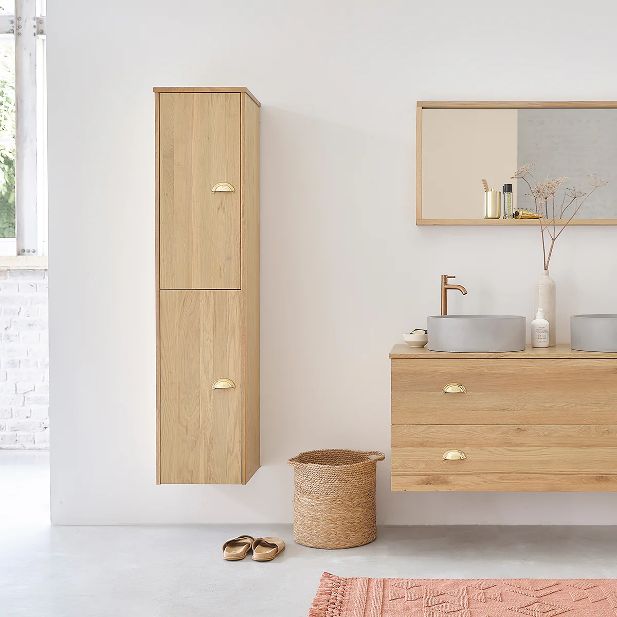 Badezimmer-Hochschrank aus massiver Eiche 150 cm
