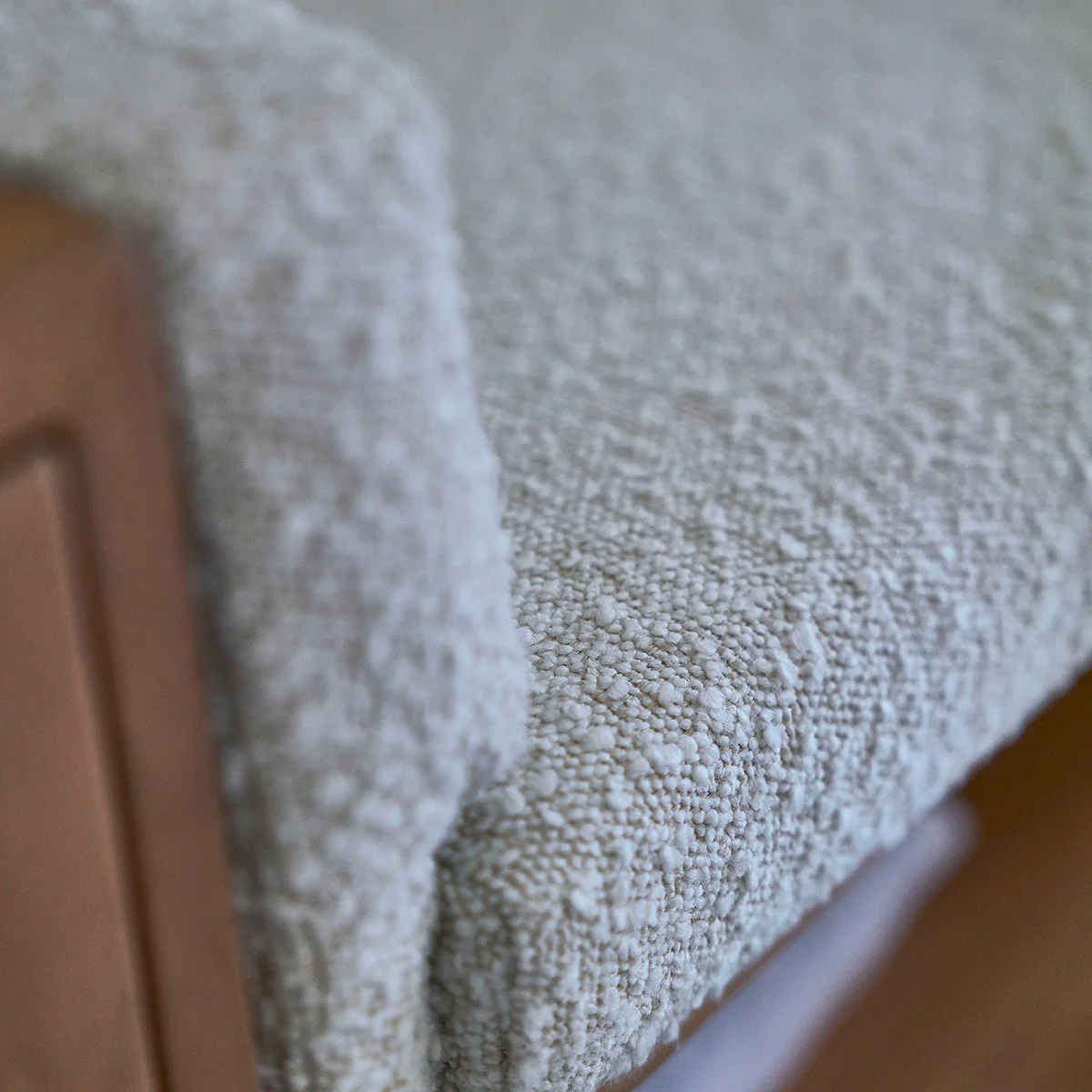 Bank aus massivem Teakholz und Bouclé-Stoff 120 cm - Image 5