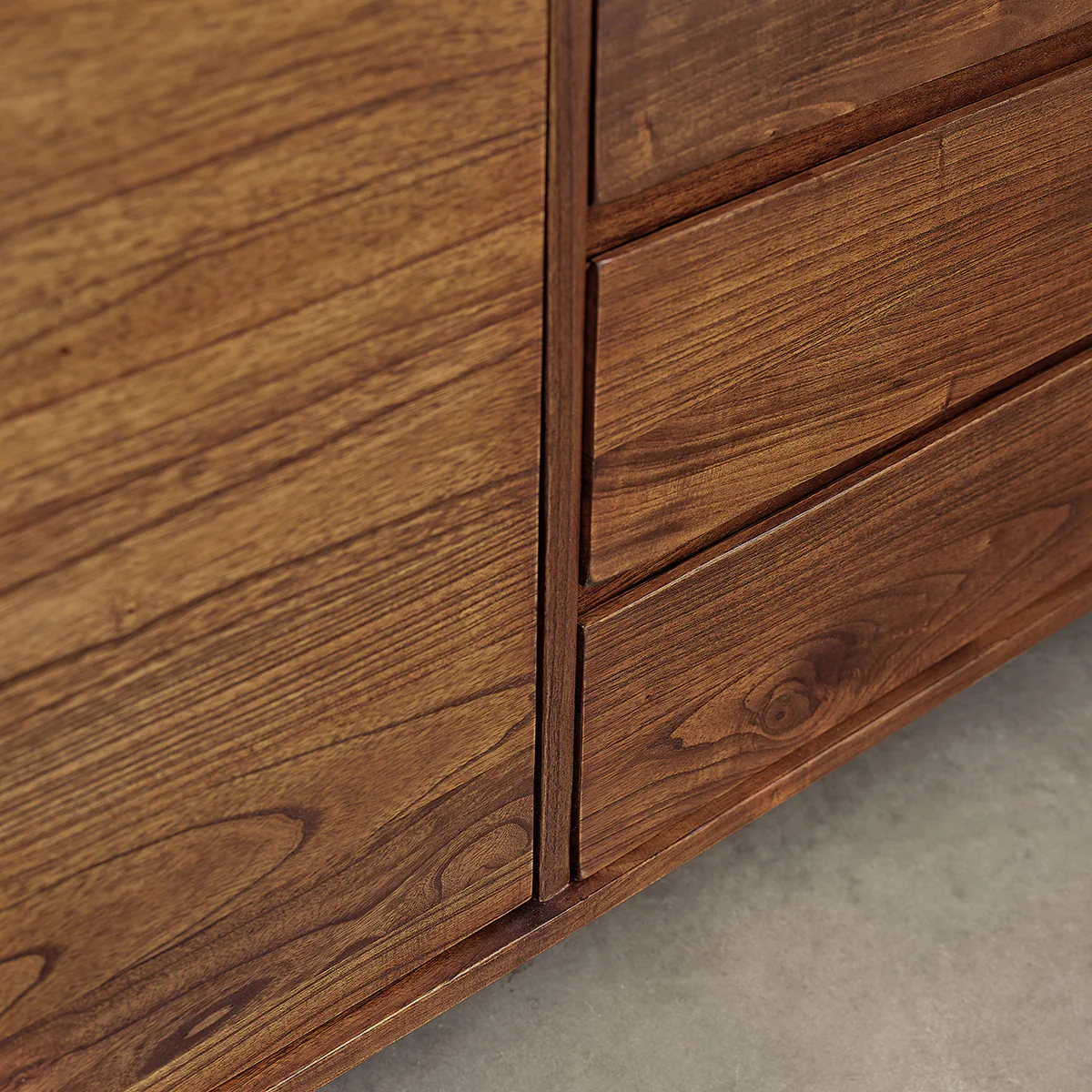 Kommode aus massivem Mindi mit Nussbaum-Oberfläche 180 cm - Image 6