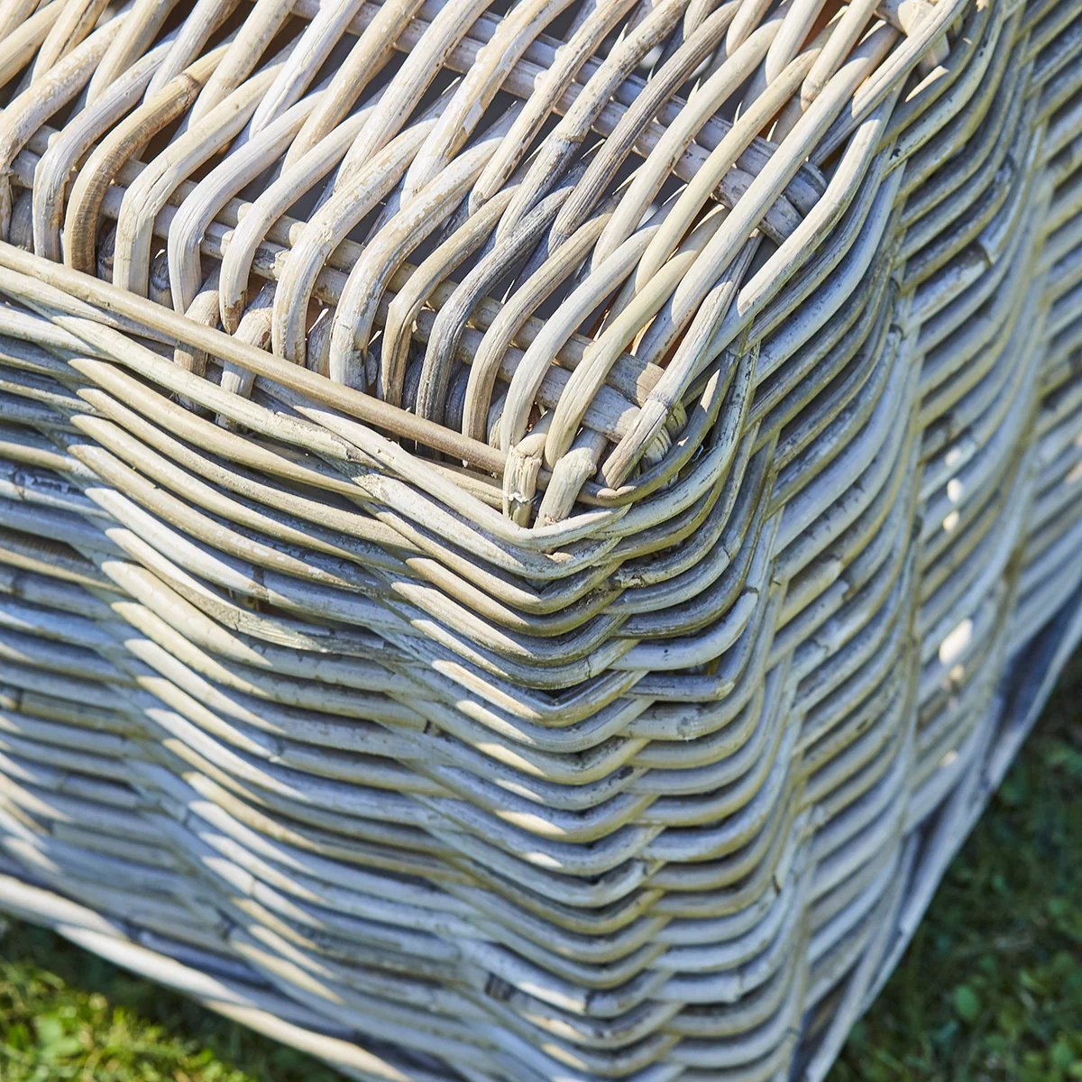 Quadratischer Couchtisch aus Kubu - Image 4