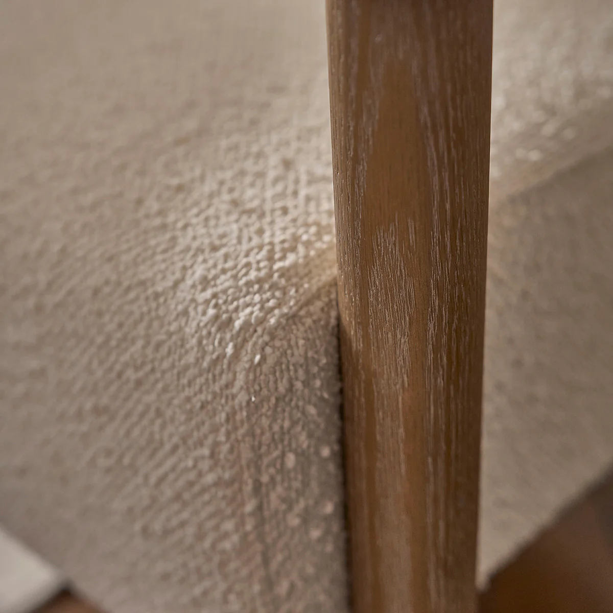 Runder Sessel aus Eichenholz und naturfarbenem Bouclé-Stoff - Image 6