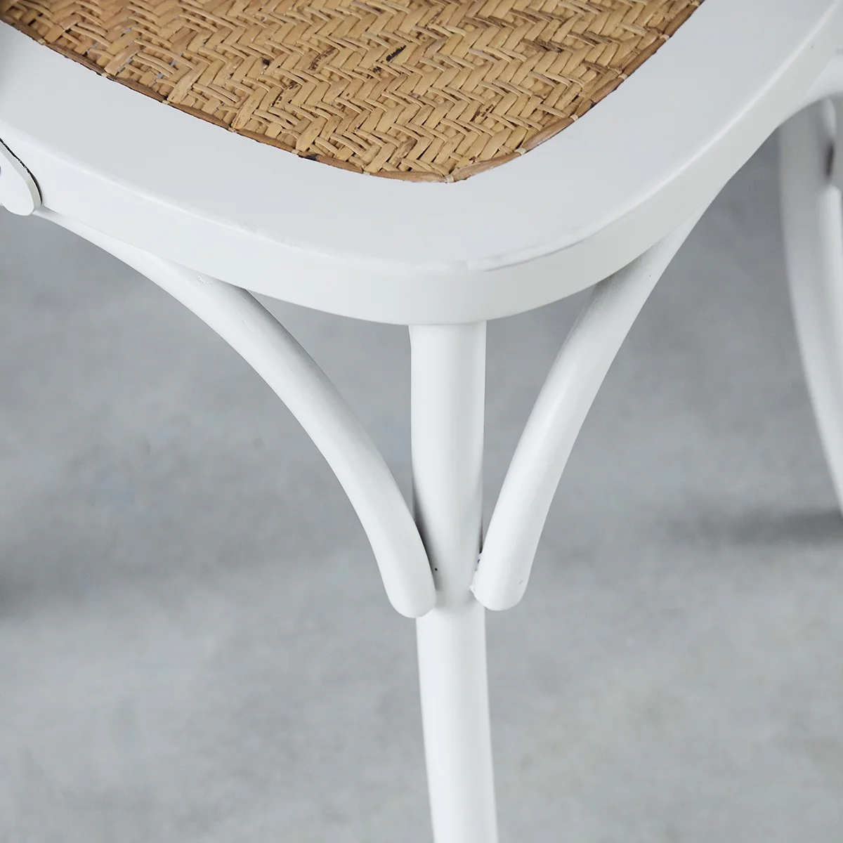Set aus 2 Bistrostühlen aus massivem Mahagoni und Rattan - Image 4