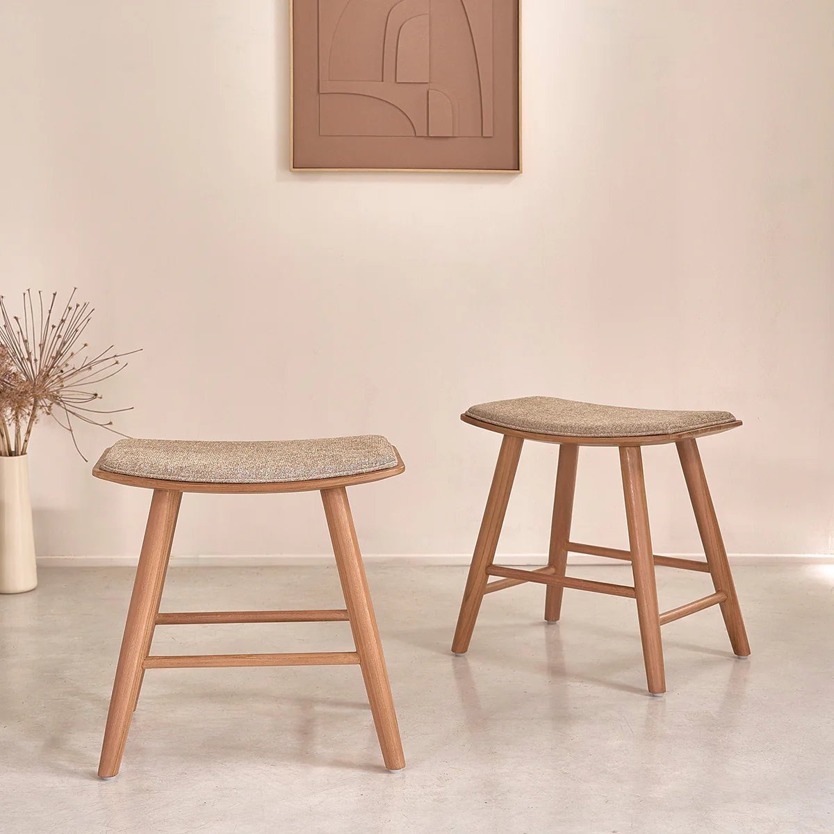 Set aus 2 Barhockern aus massivem Teakholz und greigefarbenem Samt (Kombination aus Grau und Beige), 45cm