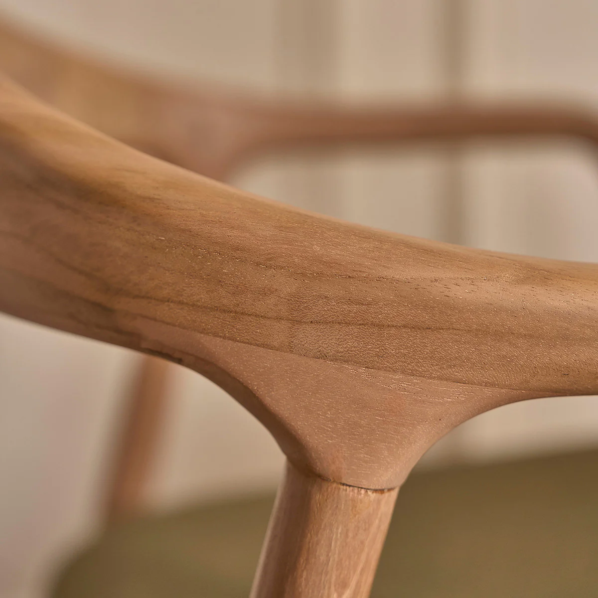Set aus 2 Stühlen aus massivem Teakholz mit Sitzfläche aus Cordsamt in Khaki-Farbe - Image 7