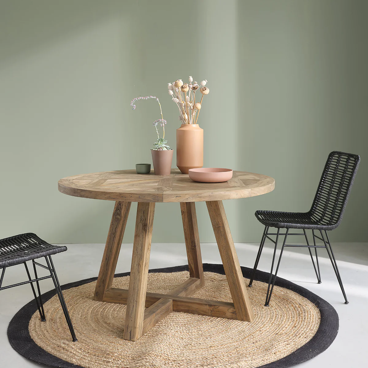 Tisch aus recyceltem massivem Teakholz für 4 Pers.