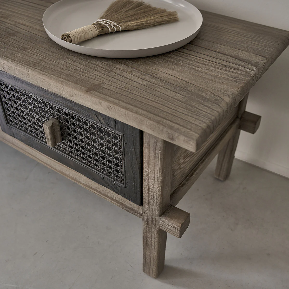 TV-Möbel aus massivem, recyceltem Holz 145 cm - Image 6